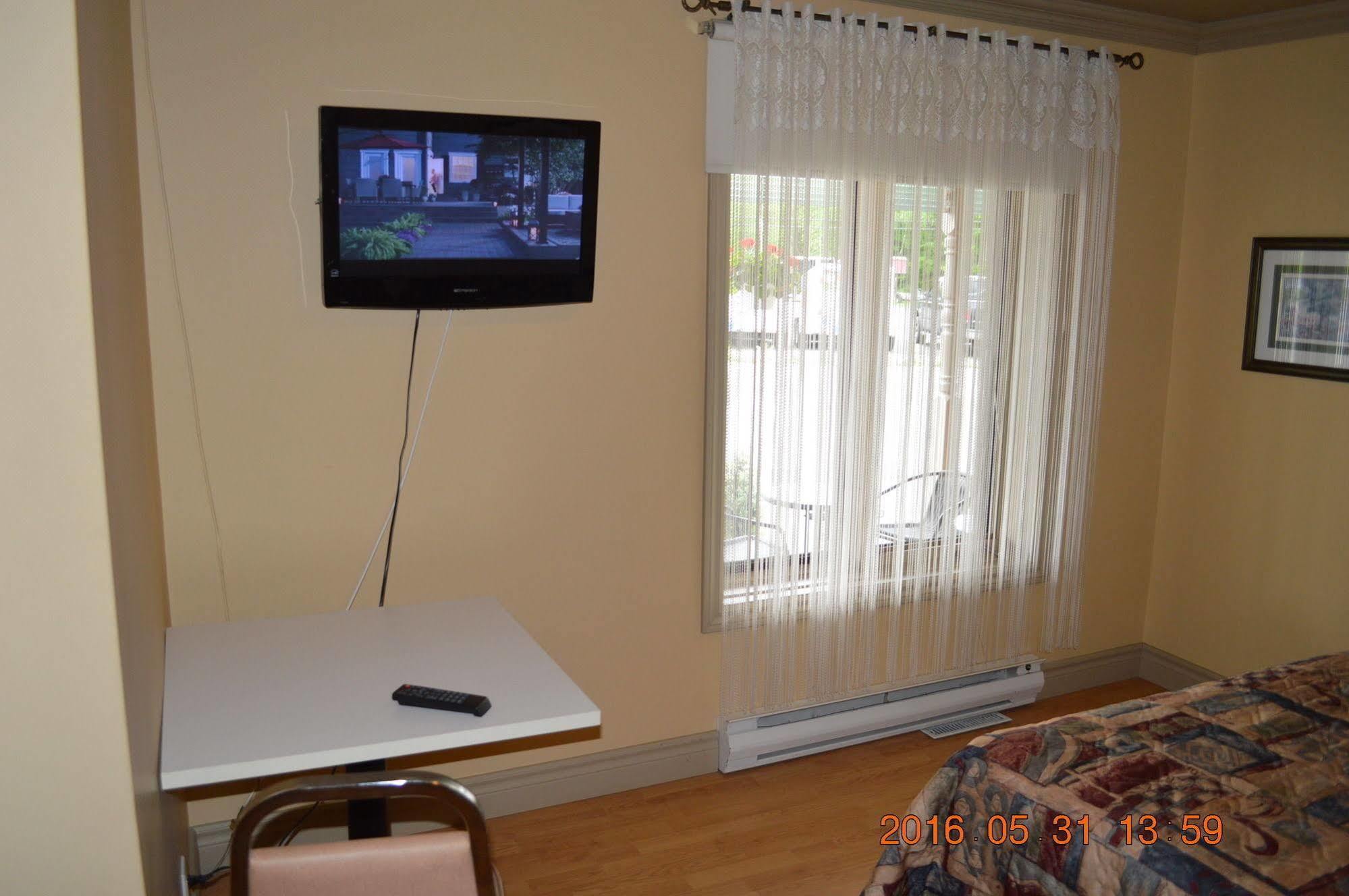 Motel-Auberge Helene Victoriaville Zewnętrze zdjęcie