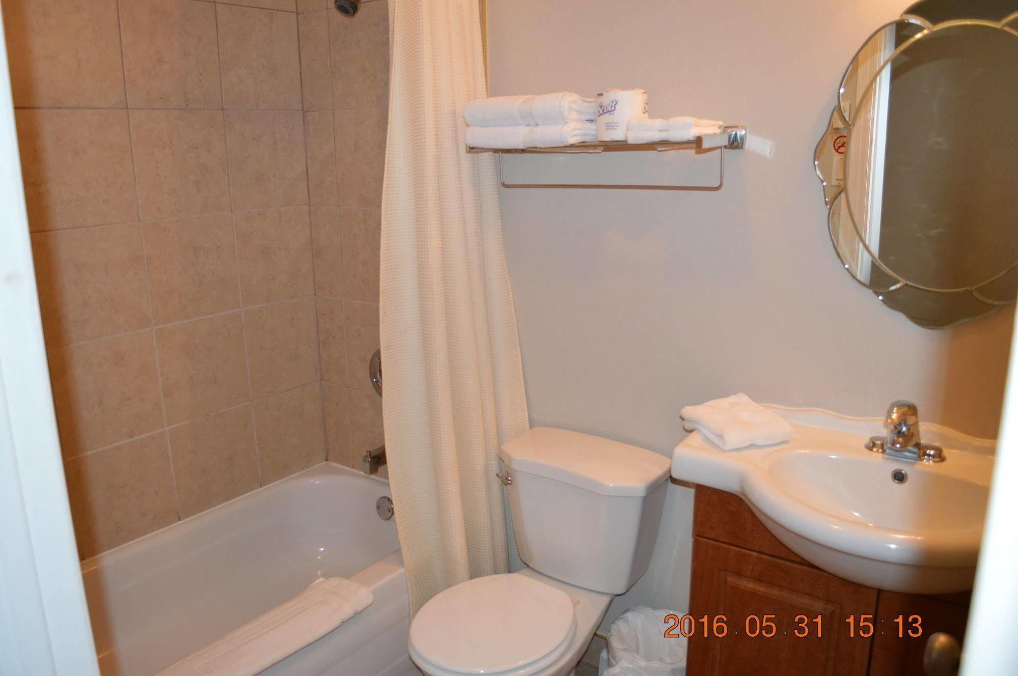 Motel-Auberge Helene Victoriaville Zewnętrze zdjęcie